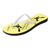 Katze auf Broomstick Flip Flops Badesandalen (Schrägansicht)