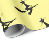 Katze auf Broomstick Geschenkpapier (Rolleneckpunkt)