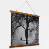 Katze auf einem Draht Vollmond Wandteppich Mit Holzrahmen (Gewinkelt)