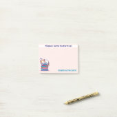 Katze auf einem Stapel Bücher Niedlich Personalisi Post-it Klebezettel (Auf Schreibtisch)