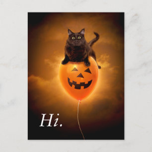 Katze auf Halloween-Ballon Einladungspostkarte