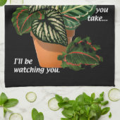 Katze, die ich dir dabei zusehen werde, wie du mit geschirrtuch (Gefaltet)