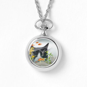 Katze, die im Aquarium blickt Armbanduhr