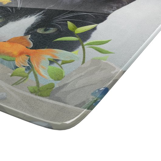 Katze, die im Aquarium blickt Schneidebrett (Ecke)