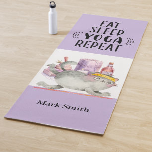 Katze, die Yoga isst, Schlaf wiederholt Yogamatte