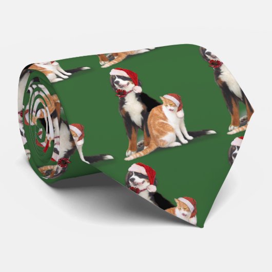 Katze & Hund mit Weihnachtsmannmützen Krawatte (Gerollt)