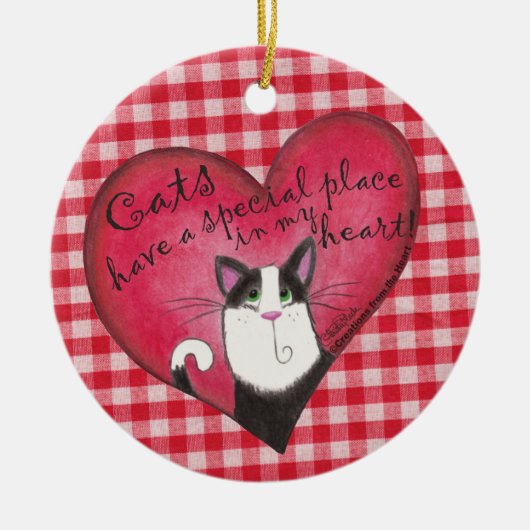 Katze im Herzen von Red & White Gingham Keramik Ornament (Vorne)