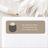 Katze im Korbrücksendeadresse-Etikett (Insitu)