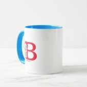 Katze in der Hat Balancing Act Monogram B Tasse (Vorderseite Links)