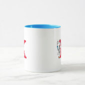 Katze in der Hat Balancing Act Monogram K Tasse (Zentrum)