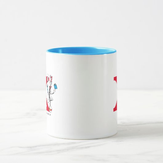 Katze in der Hat Balancing Act Monogram X Tasse (Zentrum)
