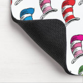 Katze in einem farbenfrohen Hutmuster Mousepad (Ecke)