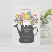 Katze in einem Wasserbecken kann einladen Einladung (Stehend Vorderseite)