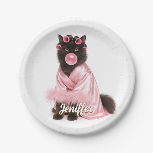 Katze in rosa Robe mit Lockenwicklern und Bubble-G Pappteller (Vorderseite)