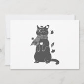 Katze in Schal bereitet sich auf den Winter vor. Einladung (Rückseite)