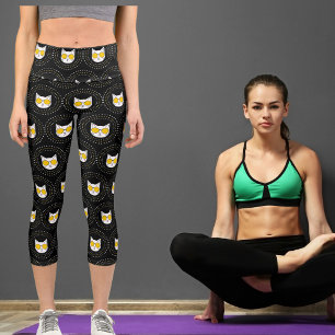 Katze in Sonnenbrille und Punkt auf weißem gelben Capri Leggings