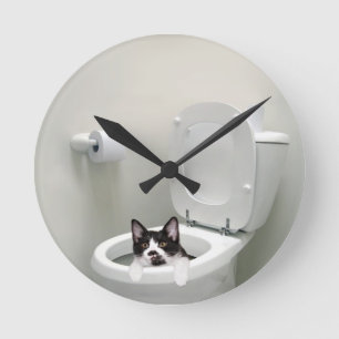 Katze in Toilettenschüssel Runde Wanduhr