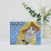Katze/Kätzchen in gelbem Schleiermantel Postkarte (Stehend Vorderseite)