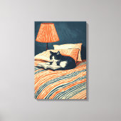 Katze lesend im Bett Leinwanddruck (Vorderseite)