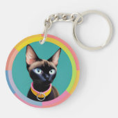 Katze mit auffälligen Augen nach kreisförmigem Spi Schlüsselanhänger (Rückseite)