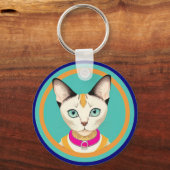 Katze mit auffälligen Augen nach kreisförmigem Spi Schlüsselanhänger (Rückseite)