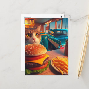 Katze mit Cheeseburger und Fries im Retro Diner Postkarte