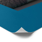 Katze mit einer "Hauptstadt "A"-Einstellung Poster (Ecke)