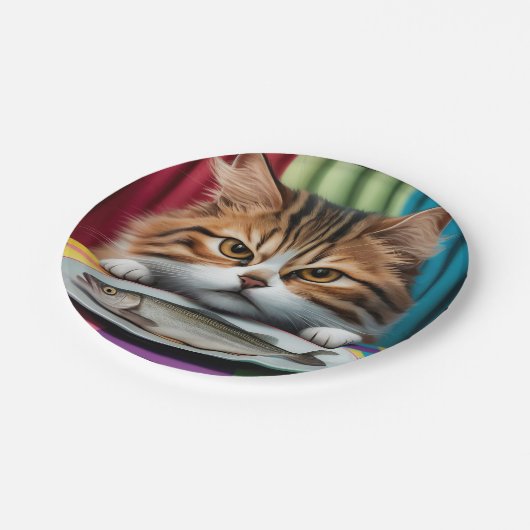 Katze mit Fisch Pappteller (Schrägansicht)