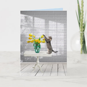 Katze mit gelben Tulissen Tag Karte