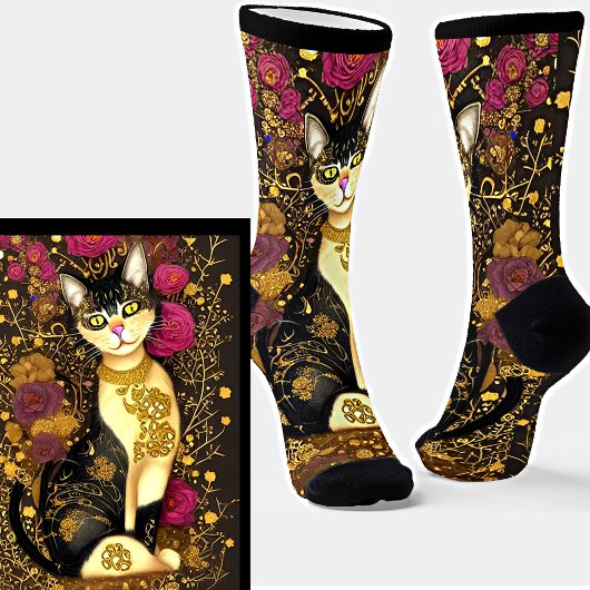 Katze mit goldenem Collar und dunkelrosa Blume Socken
