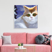 Katze mit grünen Augen an einem schneebedeckten Wi Leinwanddruck (Insitu (Wohnzimmer))