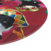 KATZE MIT HARLEQUIN HAT- UND MASQUERADE-PARTY SCHNEIDEBRETT (Ecke)