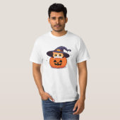 Katze mit Hexenhut zu Halloween Jack-O-Lantern T-Shirt (Vorne ganz)