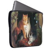 Katze mit Kätzchen (Tierart) Laptopschutzhülle (Vorne Rechts)