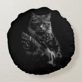 Katze mit Lederjacken spielen elektrische Gitarre Rundes Kissen (Rückseite)