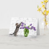 Katze mit Lila Tulip Karte (Gelbe Blume)