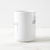 Katze mit Schmetterling Abstrakte minimalistische  Kaffeetasse (Mittel)