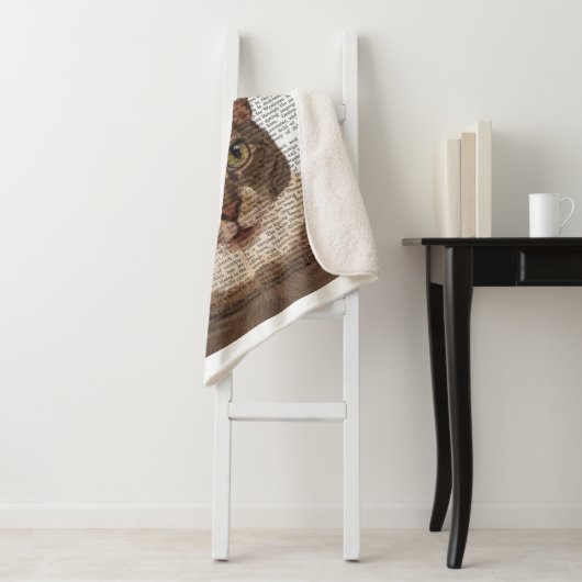 Katze mit Taube auf Kopf Sherpadecke (Beispiel)