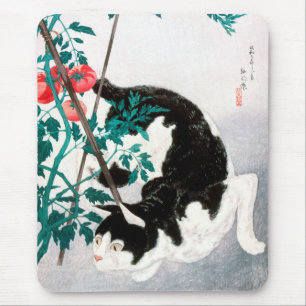 Katze mit Tomato-Pflanze (1931) von Hiroaki Takaha Mousepad