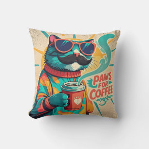 Katze mit überdimensionaler Sonnenbrille und einem Kissen