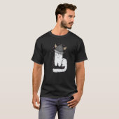 Katze mit Wikingerhelm und Klauen T-Shirt (Vorne ganz)