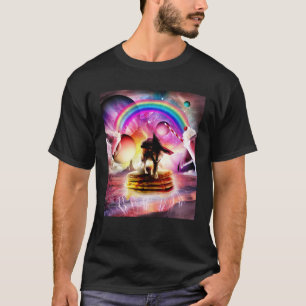 Katze reitet Wolf mit Pfannkuchen und Milchshake T-Shirt
