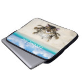 Katze Sonnenbaden am Strand Laptopschutzhülle (Vorne Knopf)