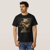 Katze spielt Trompete. T-Shirt (Vorne ganz)