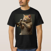Katze spielt Trompete. T-Shirt (Vorderseite)