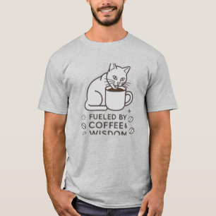 Katze trinkt Kaffee, angetrieben von Kaffee und We T-Shirt
