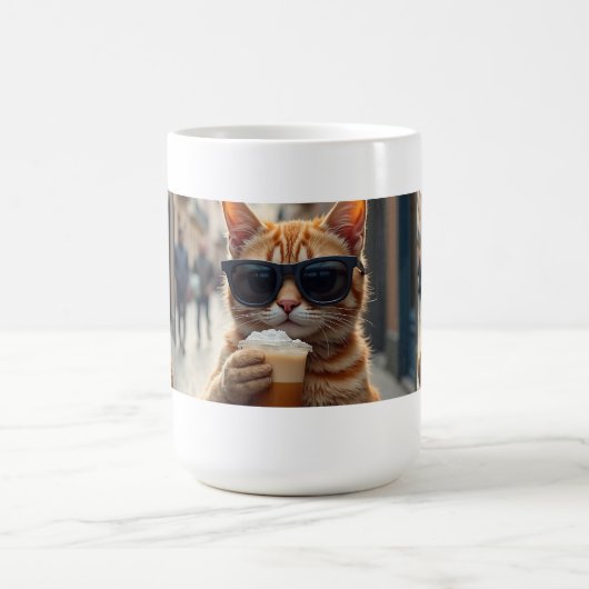 Katze trinkt Kaffee auf einer Straße Kaffeetasse (Mittel)