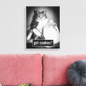 Katze trinkt Milch von Jug Leinwanddruck (Insitu (Wohnzimmer))