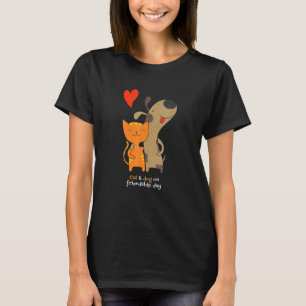 Katze und Hund am Tag der Freundschaft T-Shirt
