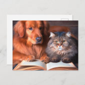 Katze und Hund lesen ein Buch Postkarte (Vorne/Hinten)